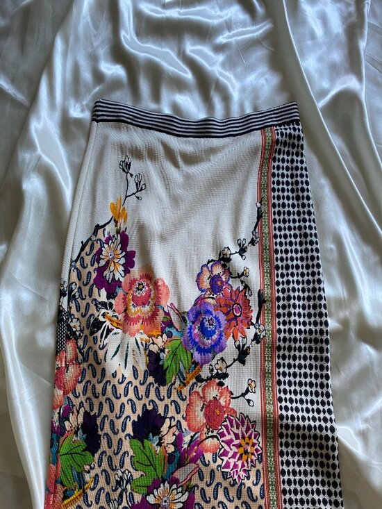 Rare Etro Milano Stretch Ponte Floral Knit Midi Skirt Size 44 / 12 Boho - Picture 9 of 9